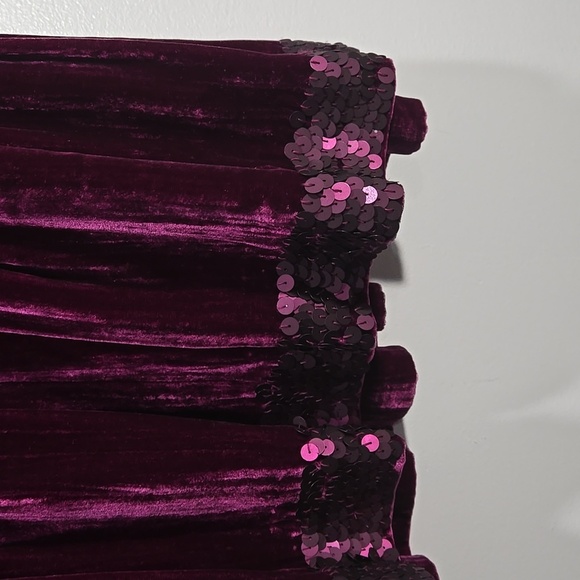 Burgundy Velvet Skirt 12 - Picture 3 of 9